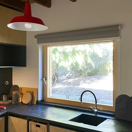 Entire At 1506m Fireplace Sleeps 16 * Penhas da Saúde