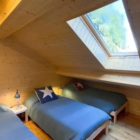 בקתה Entire At 1506m Fireplace Sleeps 16 Penhas da Saúde