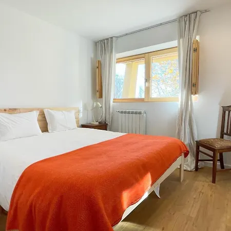Entire At 1506m Fireplace Sleeps 16