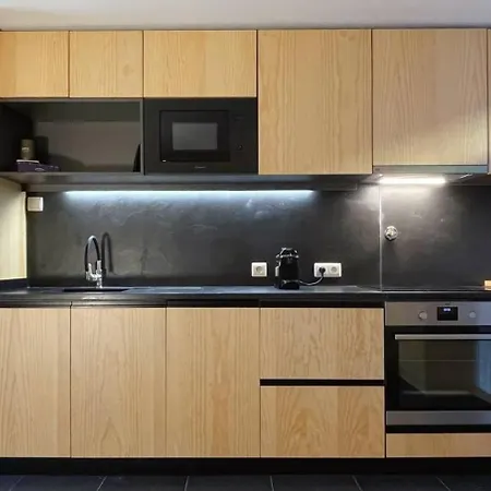 Entire At 1506m Fireplace Sleeps 16 * Penhas da Saúde